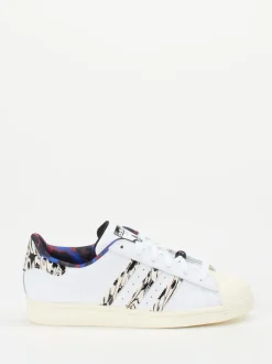 Adidas – Sneaker aus Synthetik in Weiß mit Grafikprint