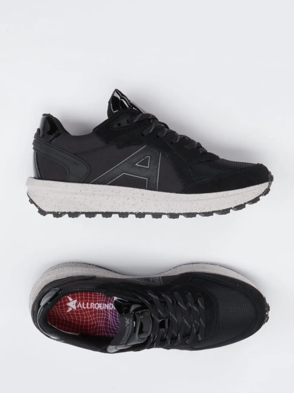 Allrounder – Outdoor-Sneaker aus Veloursleder und Mesh