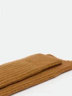 Alto Milano – Rippstricksocken aus Wolle karamellbraun