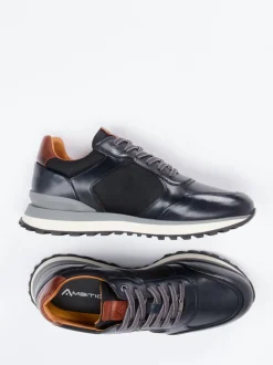 Ambitious – Retro-Sneaker aus Kalbleder und Mesh dunkelblau