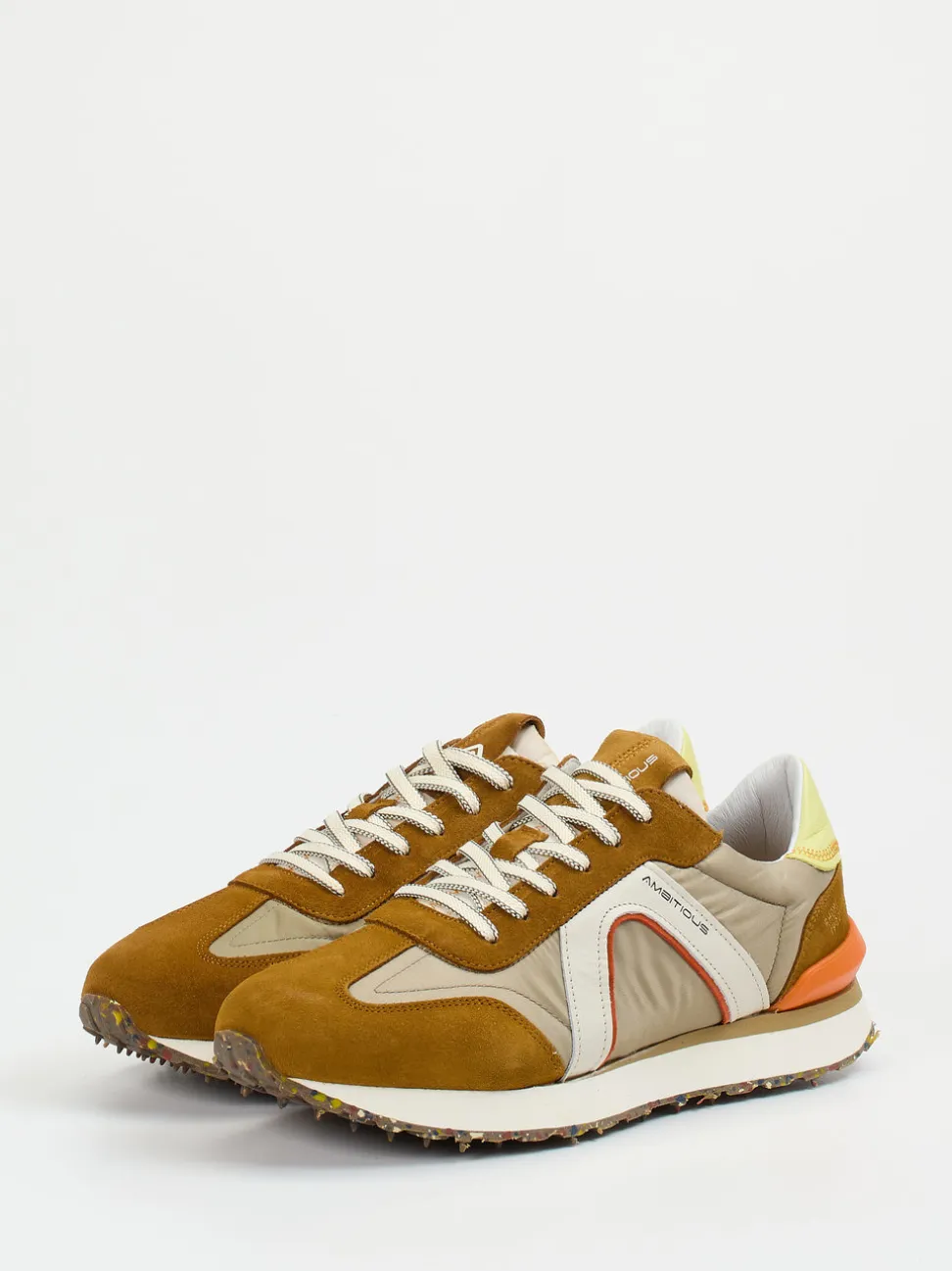 Ambitious – Retro-Sneaker aus Veloursleder cognac