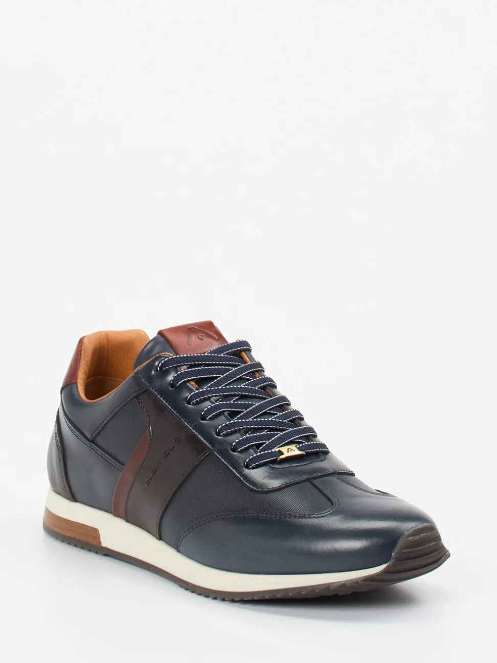 Ambitious – Sneaker aus Kalbleder in Dunkelblau