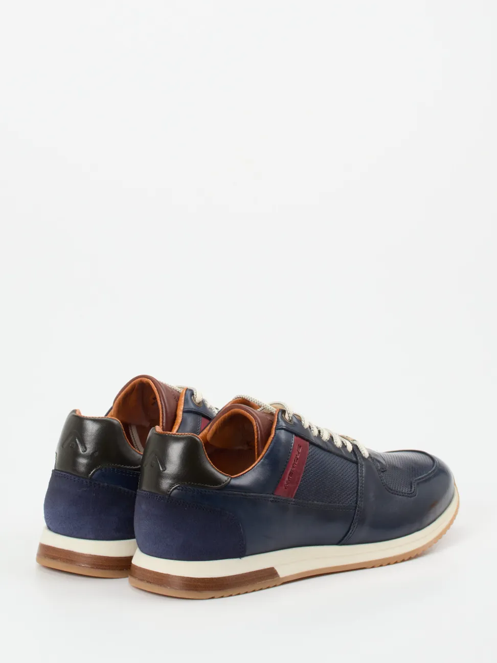 Ambitious – Sneaker aus Kalbleder in Dunkelblau