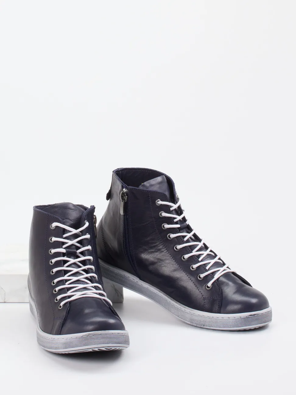 Andrea Conti – High-Top-Sneaker aus Kalbleder dunkelblau