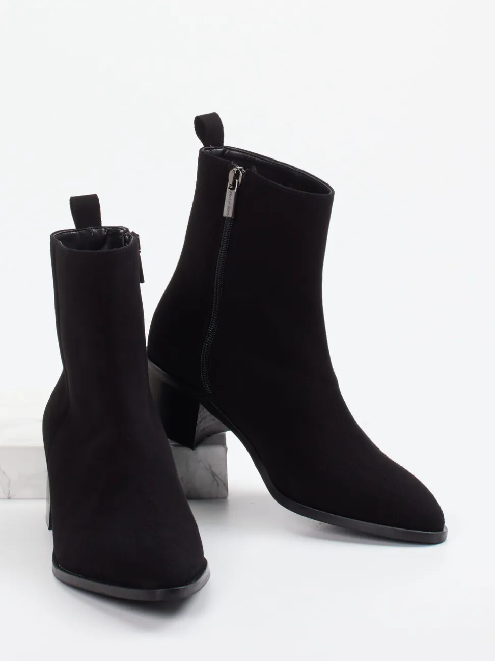 Andrea Puccini – Ankle Boots aus Veloursleder schwarz