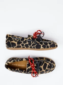 Andrea Puccini – Bootsschuh aus Ponyfell mit Animalprint