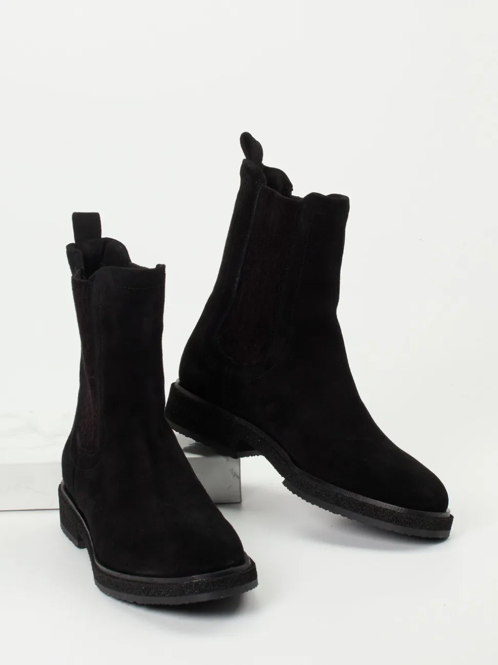 Andrea Puccini – Chelsea Boots aus Veloursleder Schwarz