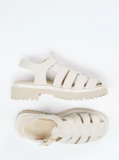 Andrea Puccini – Fischersandalen aus Lammleder Cremeweiß