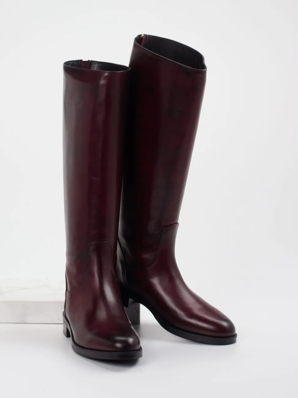 Andrea Puccini – Kniehohe Stiefel aus Kalbleder Bordeaux