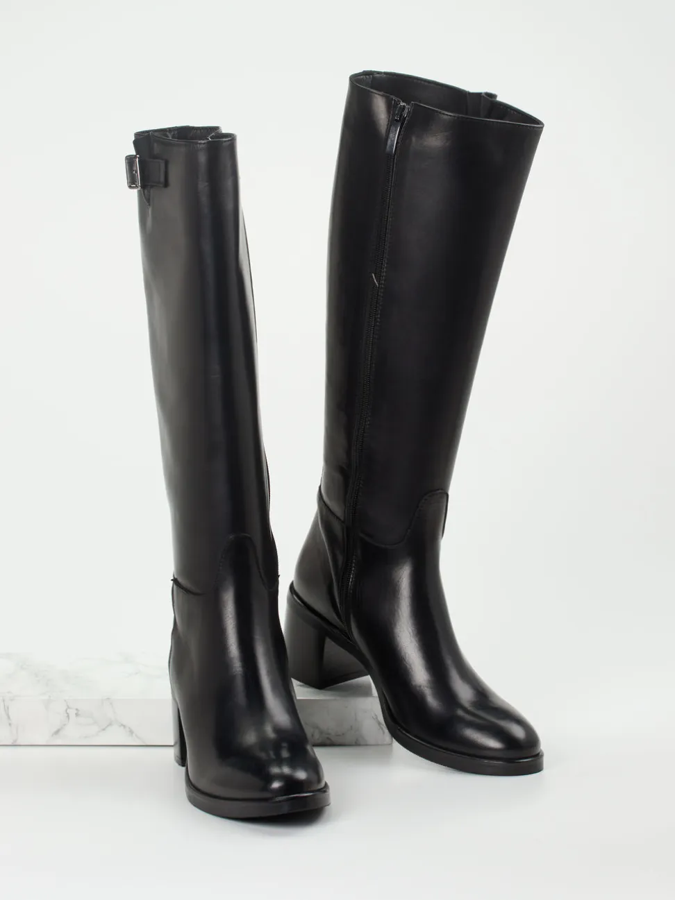 Andrea Puccini – Kniehohe Stiefel aus Kalbleder Schwarz