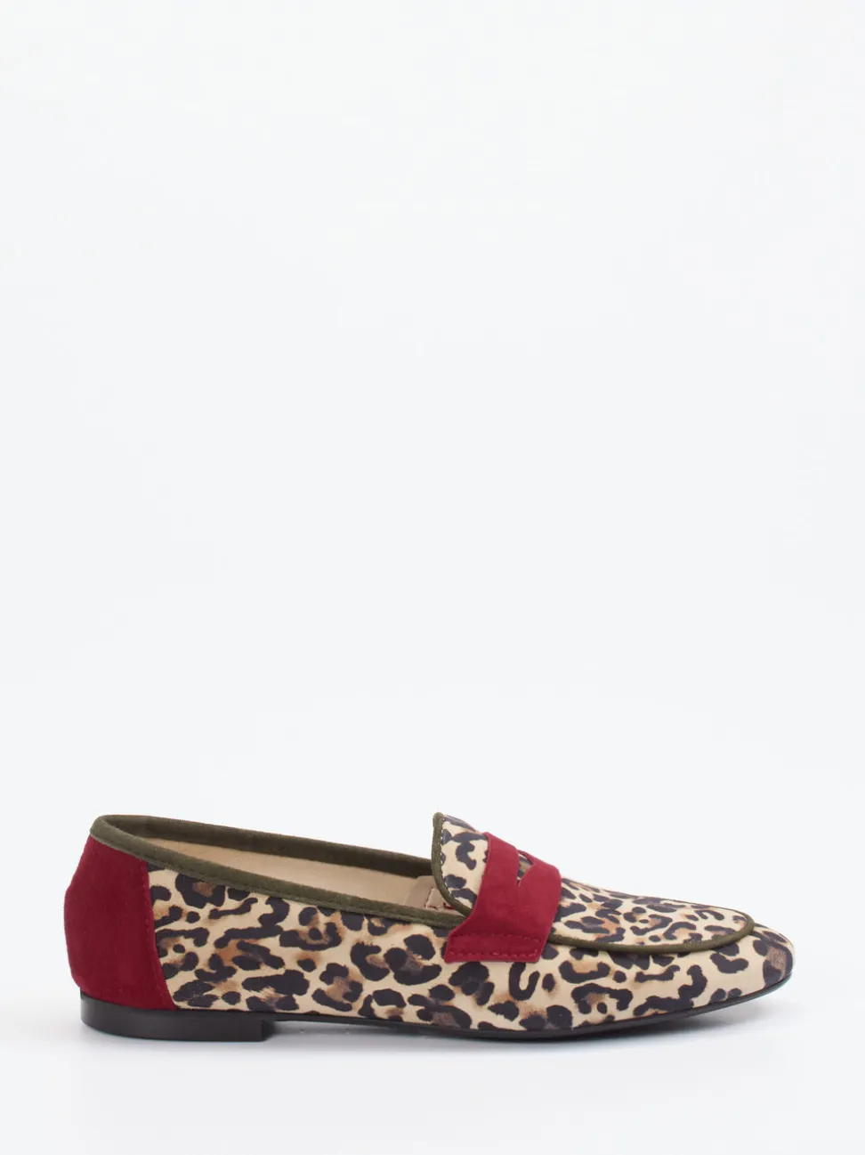 Andrea Puccini – Loafer aus Veloursleder mit Leoprint