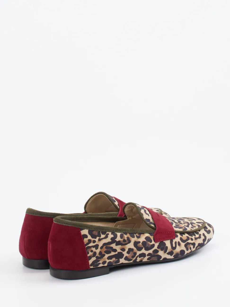 Andrea Puccini – Loafer aus Veloursleder mit Leoprint