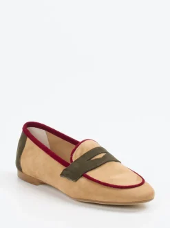 Andrea Puccini – Loafer aus Veloursleder in Beige