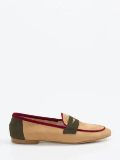 Andrea Puccini – Loafer aus Veloursleder in Beige