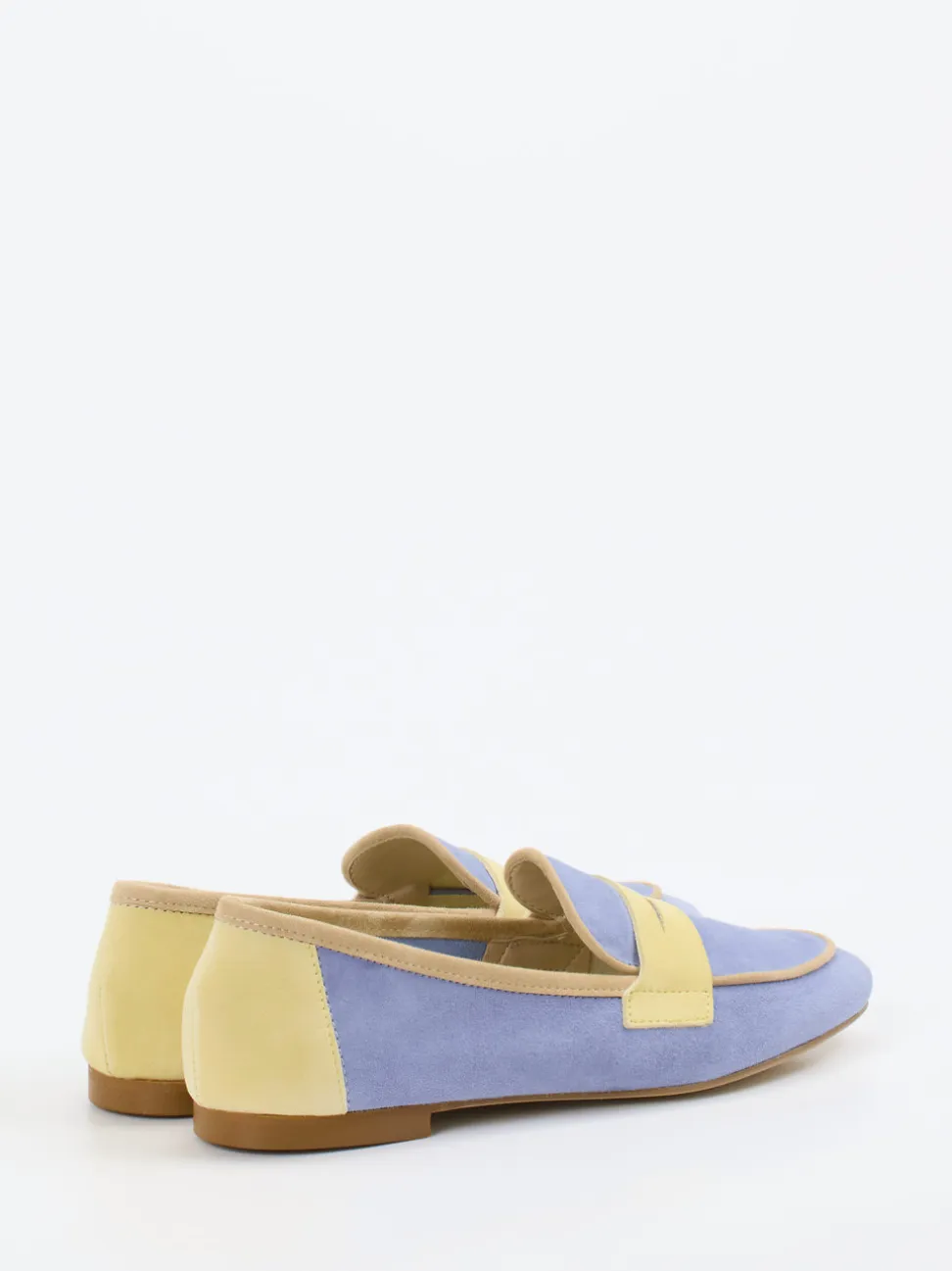 Andrea Puccini – Loafer aus Veloursleder Lavendelblau