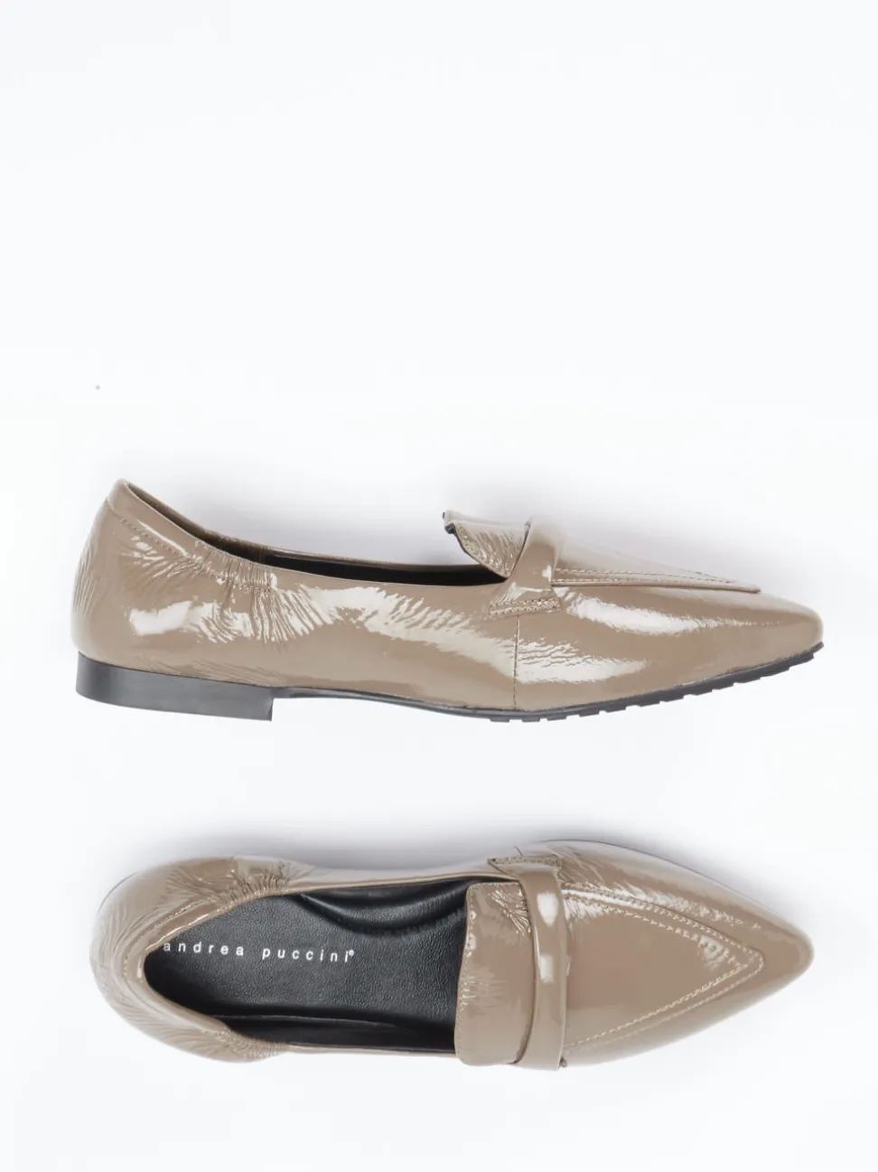 Andrea Puccini – Loafer aus Lackleder in Taupe
