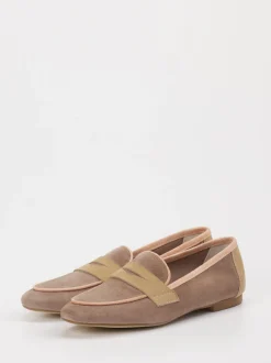 Andrea Puccini – Loafer aus Veloursleder in Taupe