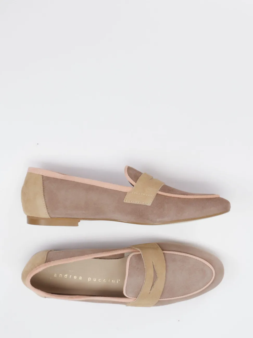 Andrea Puccini – Loafer aus Veloursleder in Taupe