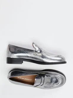 Andrea Puccini – Loafer aus Metallicleder silber