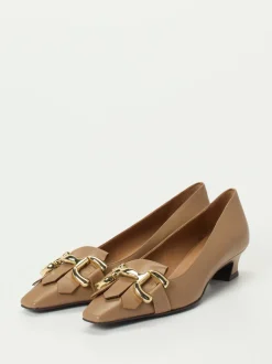 Andrea Puccini – Pumps aus Lammleder in Beigebraun