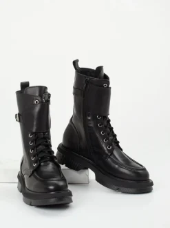 Andrea Puccini – Schnürboots aus Kalbleder Schwarz