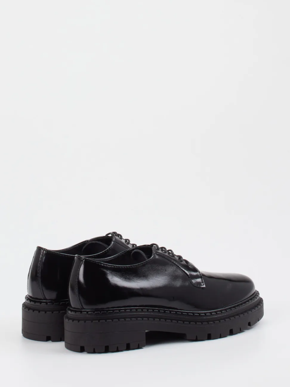Andrea Puccini – Schnürschuh aus Lackleder Schwarz