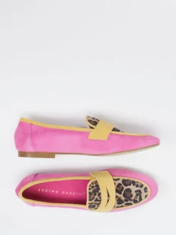 Andrea Puccini – Slipper aus Veloursleder mit Animal-Print