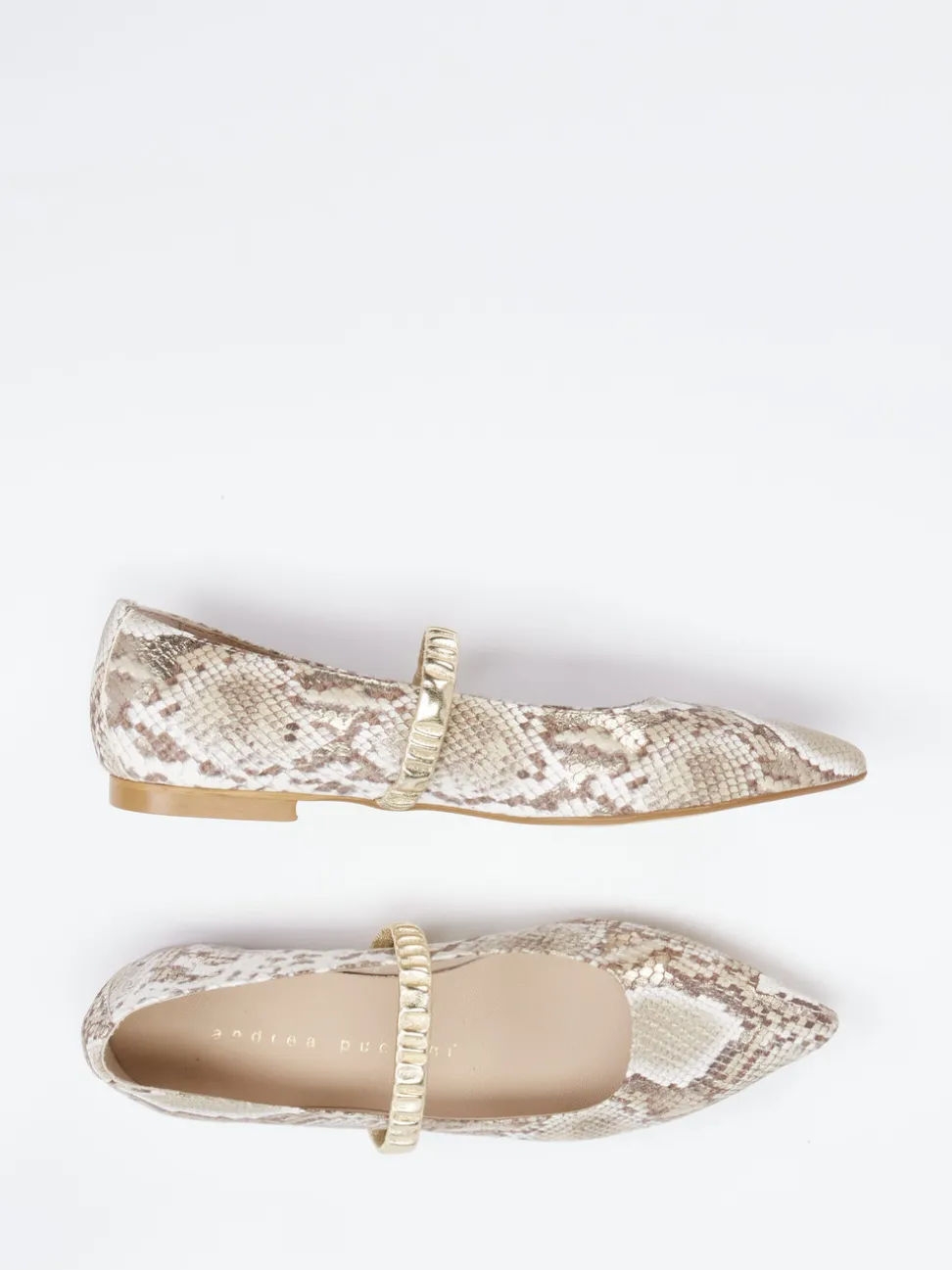 Andrea Puccini – Spangenpumps aus geprägtem Leder Beige
