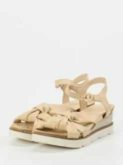Andrea Sabatini – Keilsandalette aus Lammleder beige