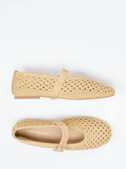Andrea Sabatini – Mary-Janes aus Flechtleder beige