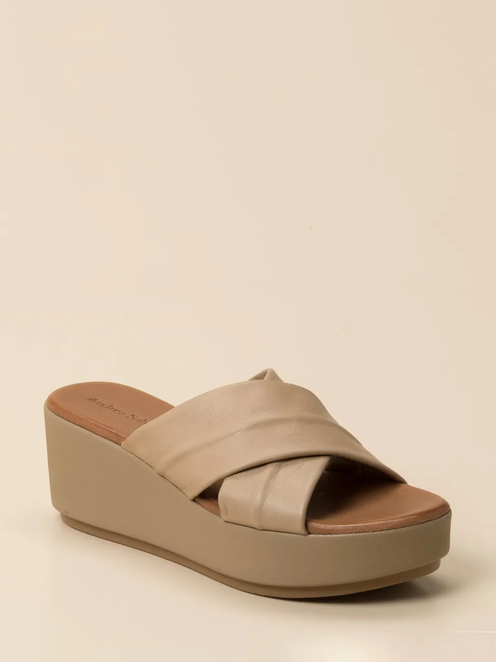 Andrea Sabatini – Plateau-Pantolette aus Kalbleder Beige