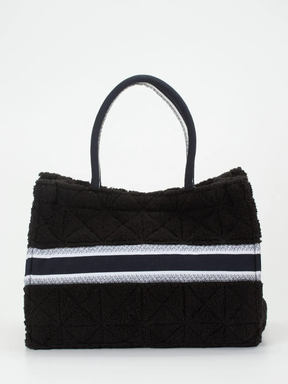 ANOKHI – Shopper