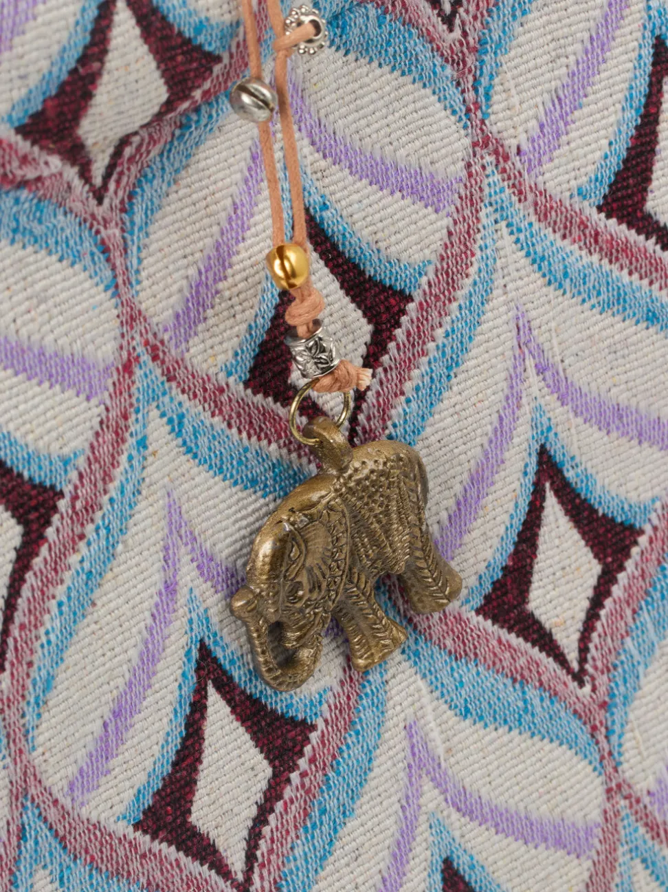 ANOKHI – Shopper