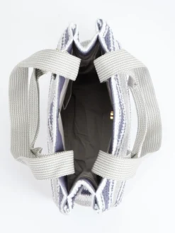 ANOKHI – Strandtasche aus Textil in Häkeloptik