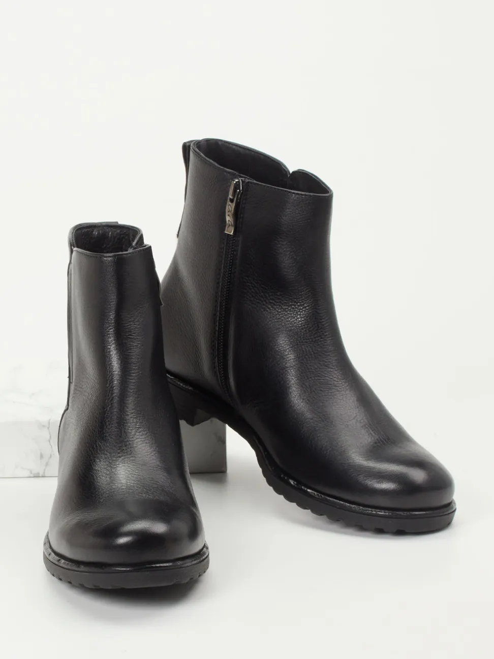 Ara – Ankle Boots aus Kalbleder Schwarz