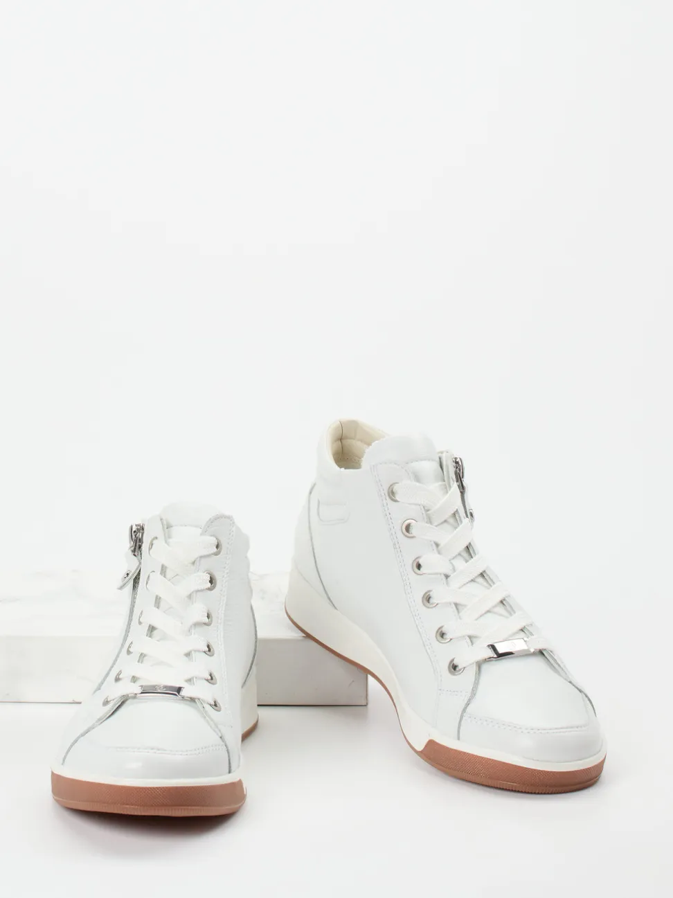 Ara – High-Top-Sneaker aus Kalbleder Offwhite