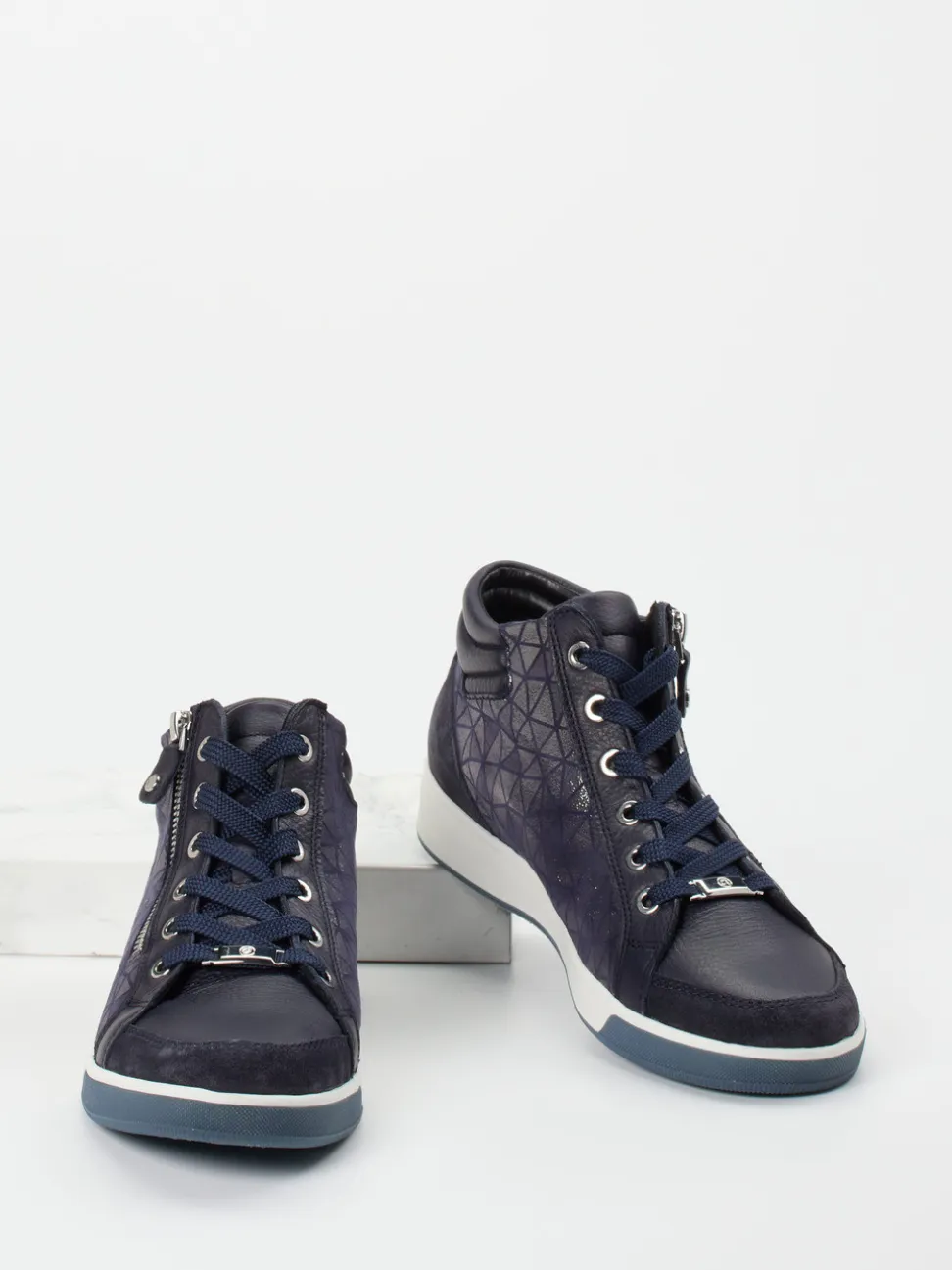 Ara – High-Top-Sneaker aus Metallicleder Dunkelblau