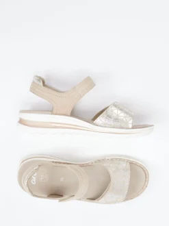 Ara – Komfortsandale aus Metallicleder beige