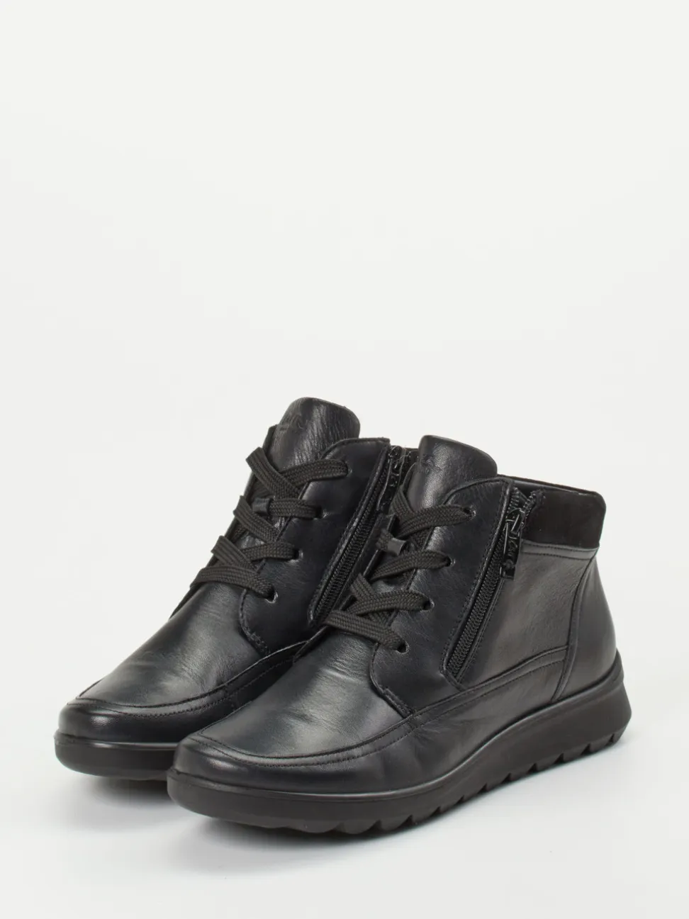 Ara – Schnürboots aus Kalbleder schwarz