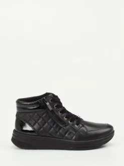 Ara – Schnürboots aus Kalbleder in Schwarz