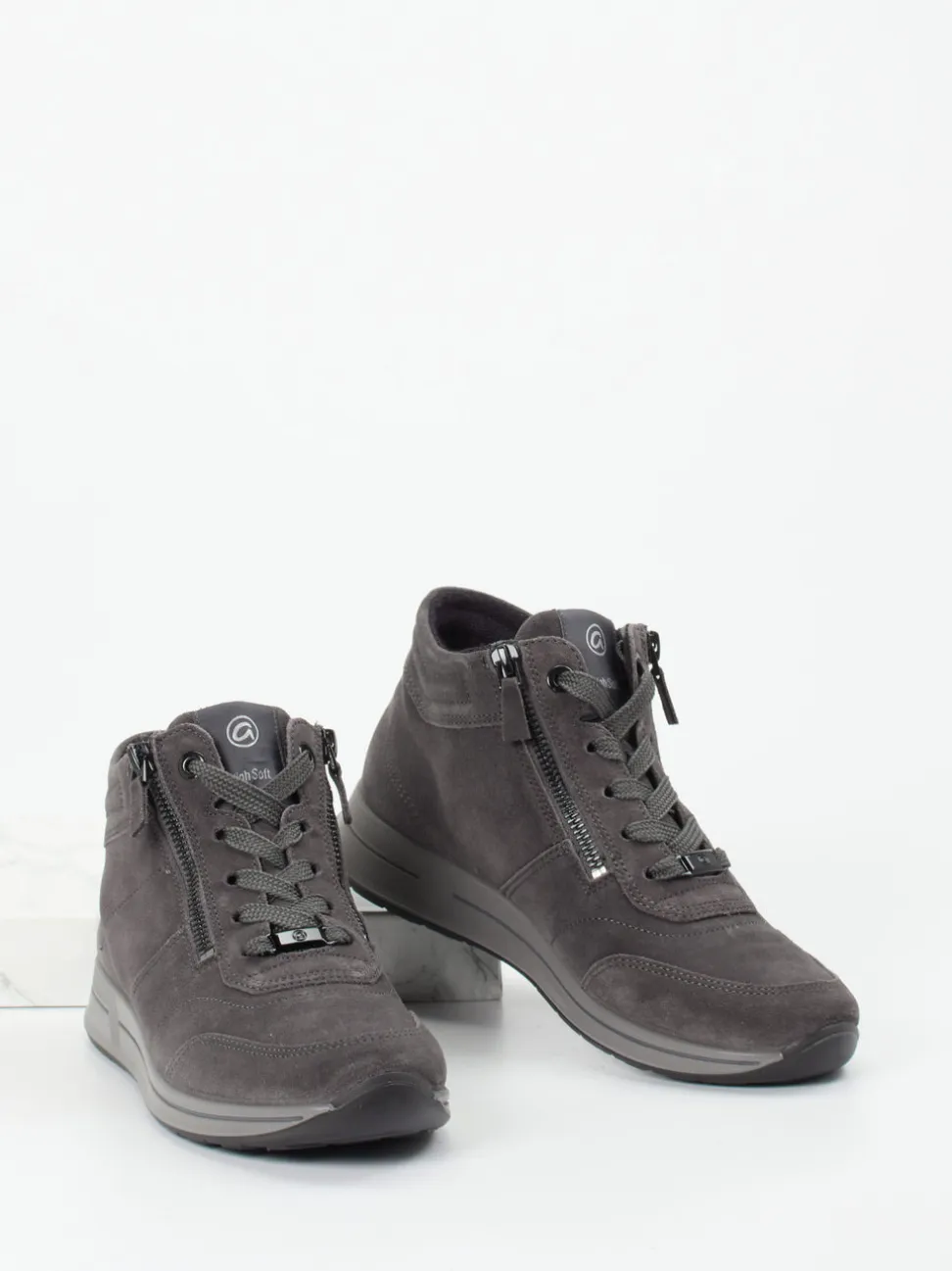 Ara – Schnürstiefelette aus Veloursleder grau