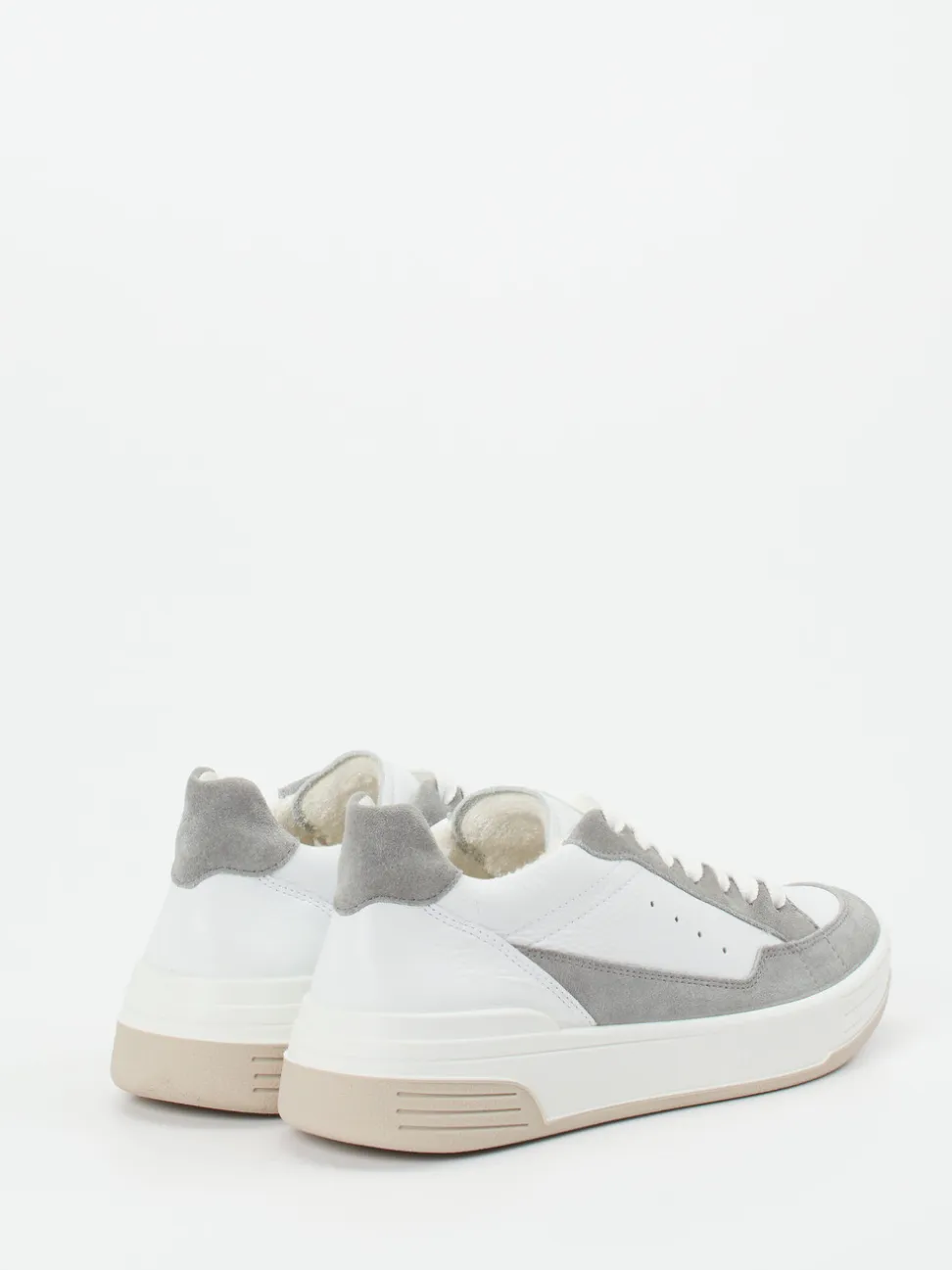 Ara – Sneaker aus Glatt- und Veloursleder Weiß