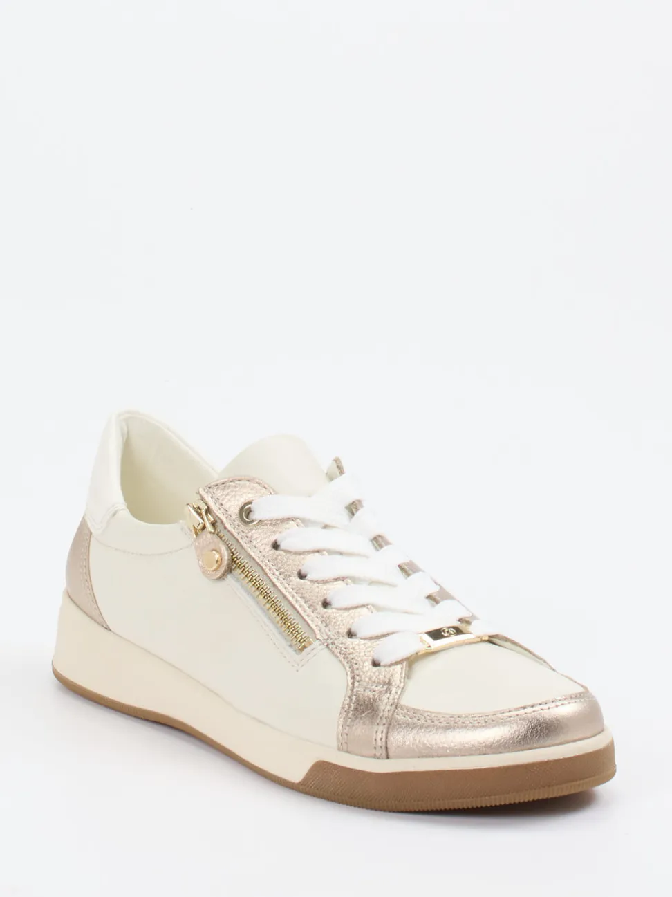 Ara – Sneaker aus Kalbleder in Cremeweiß