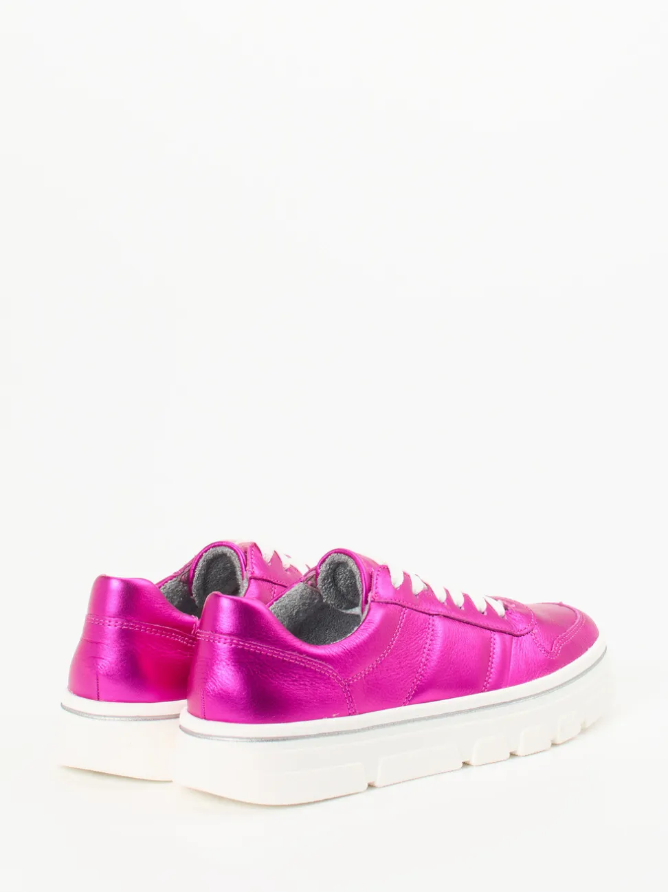 Ara – Sneaker aus Metallicleder in Pink