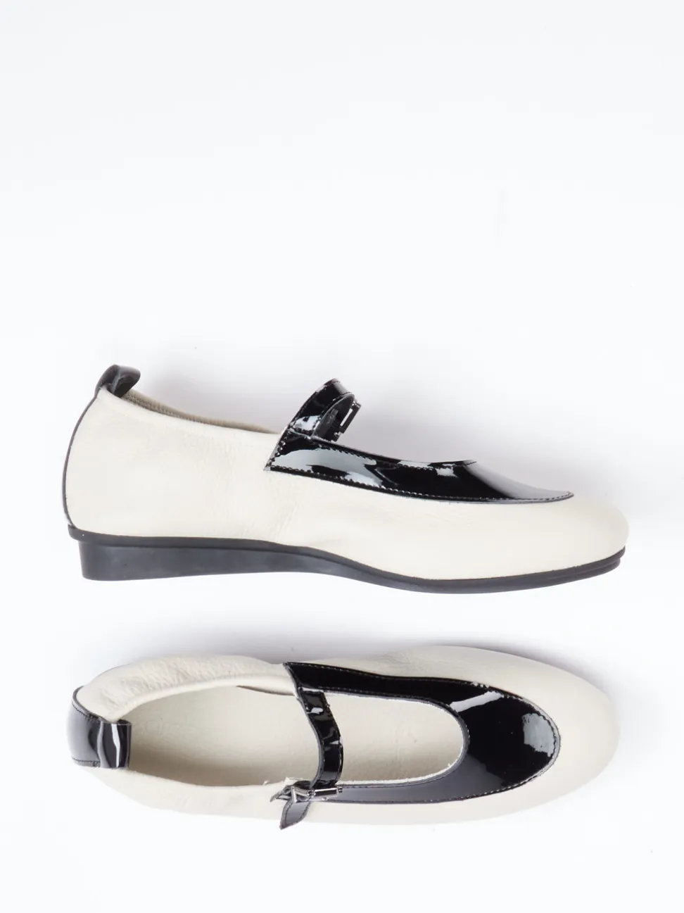 Arche – Mary Jane Ballerinas aus Nubukleder cremeweiß