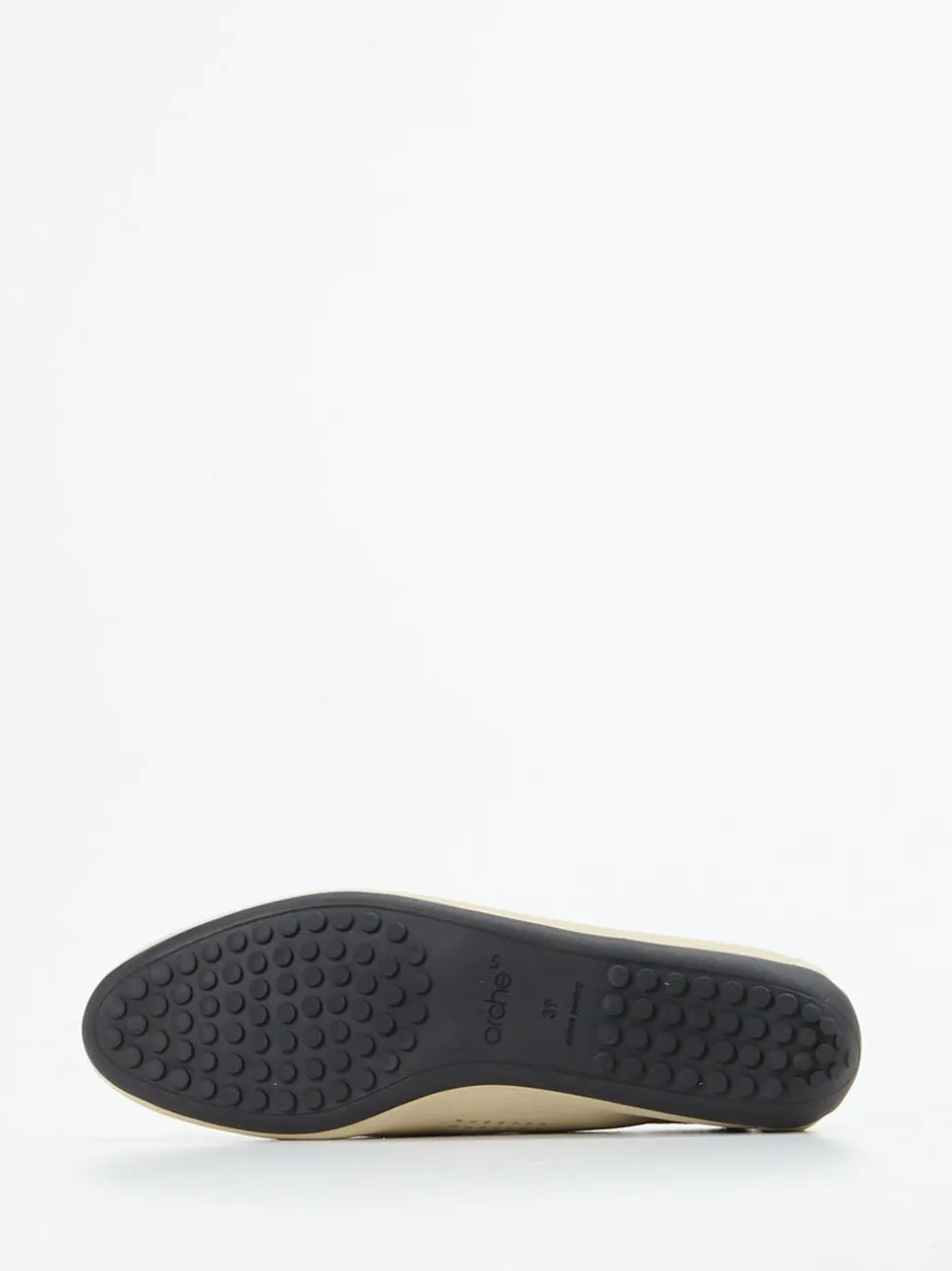 Arche – Schnürschuh aus Nubukleder in Beige