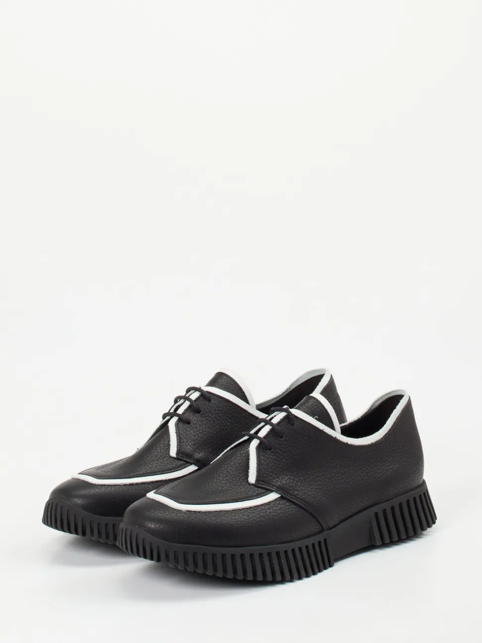 Arche – Schnürschuhe aus Kalbleder Schwarz-Weiß