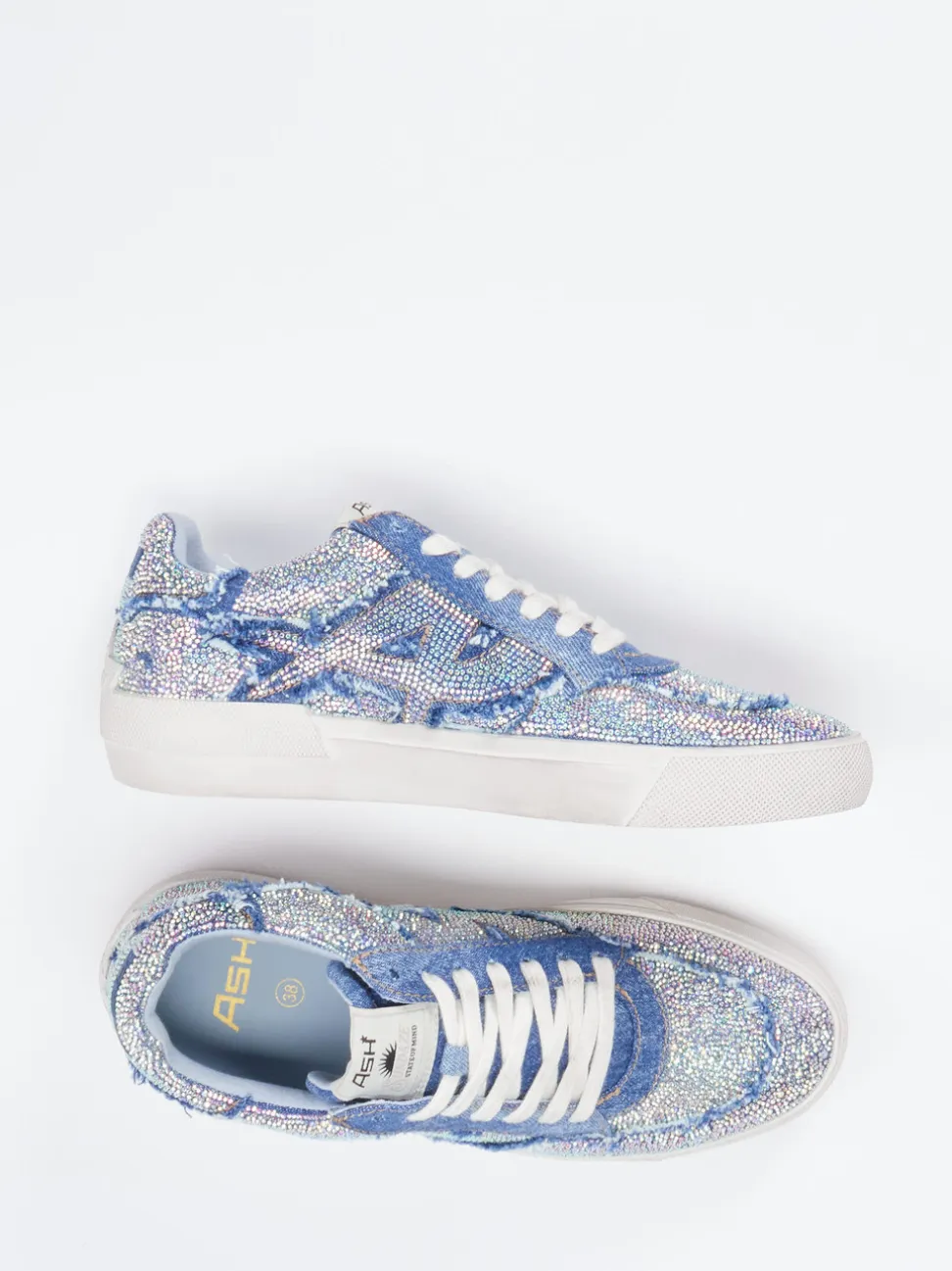 ASH – Sneaker aus Metallic und Denim Himmelblau