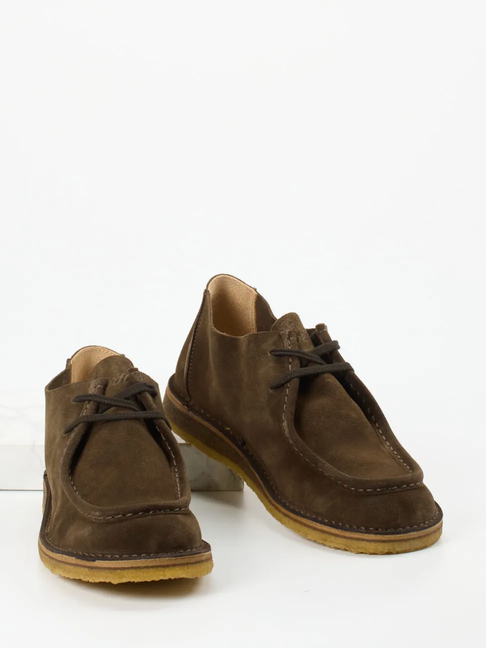 Astorflex – Wallabee-Schnürschuh aus Veloursleder Braun