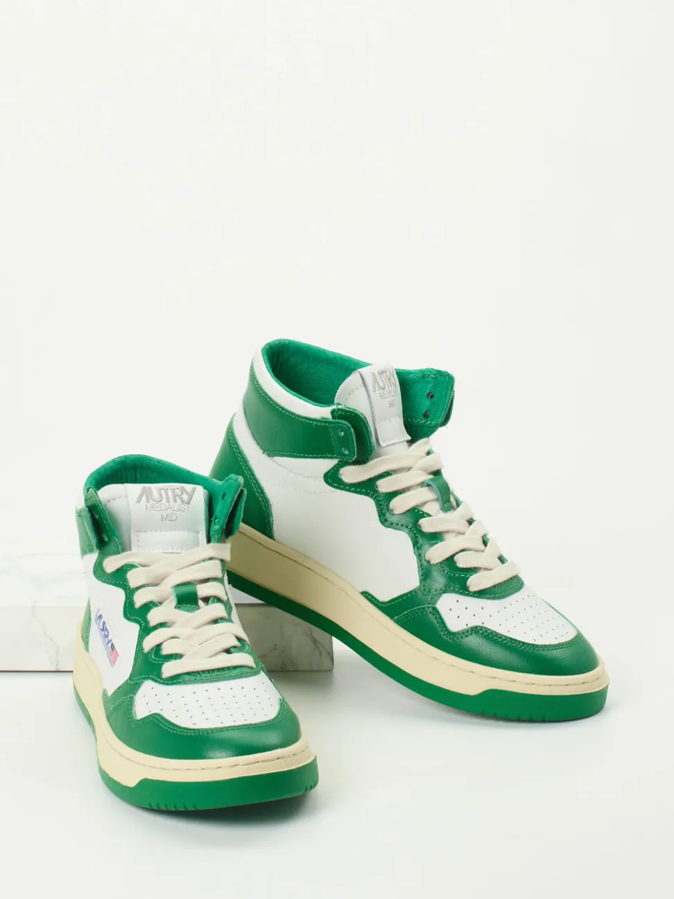 Autry – High-Top-Sneaker aus Leder in Grün-Weiß